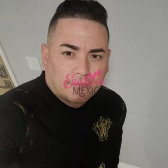 Para  estoy disponible para complacer a cualquier mujer casa oh soltera